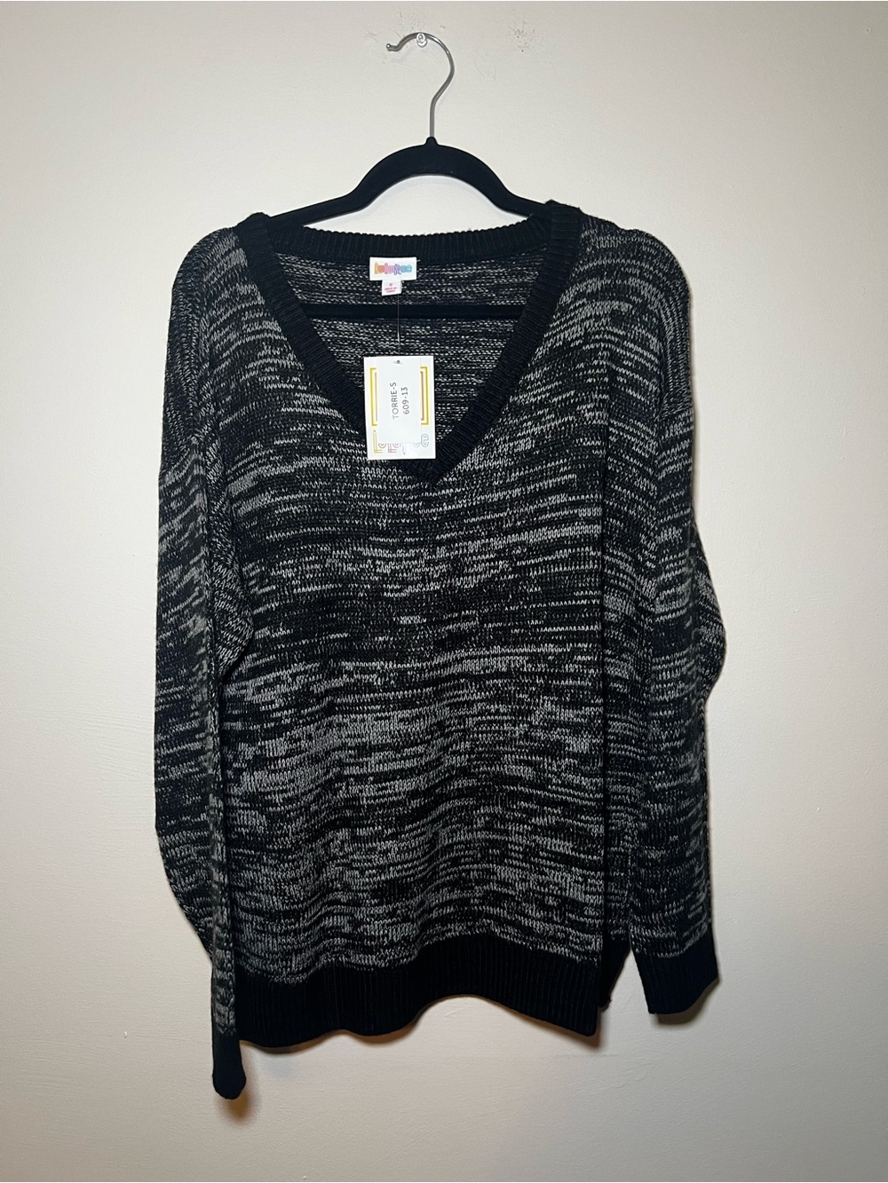 LuLaRoe Torrie Black & Gray Marled V-Neck Sweater